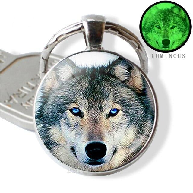 Buzzdaisy Luminous Glow In The Dark Wolf Key Chain Key Rings Holder