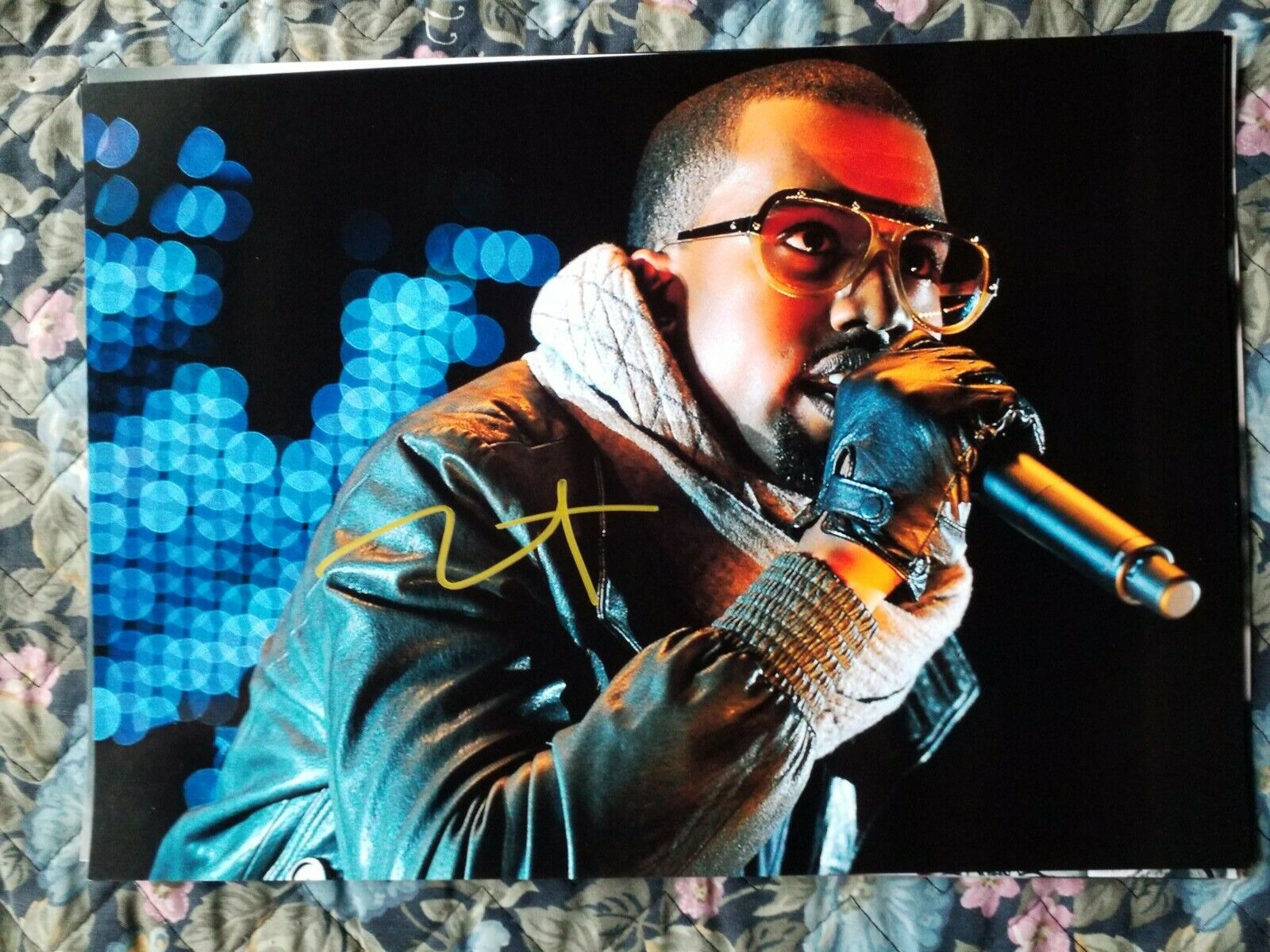 Kanye West Rapper Signed Authentic Autograph 8.2x11.5