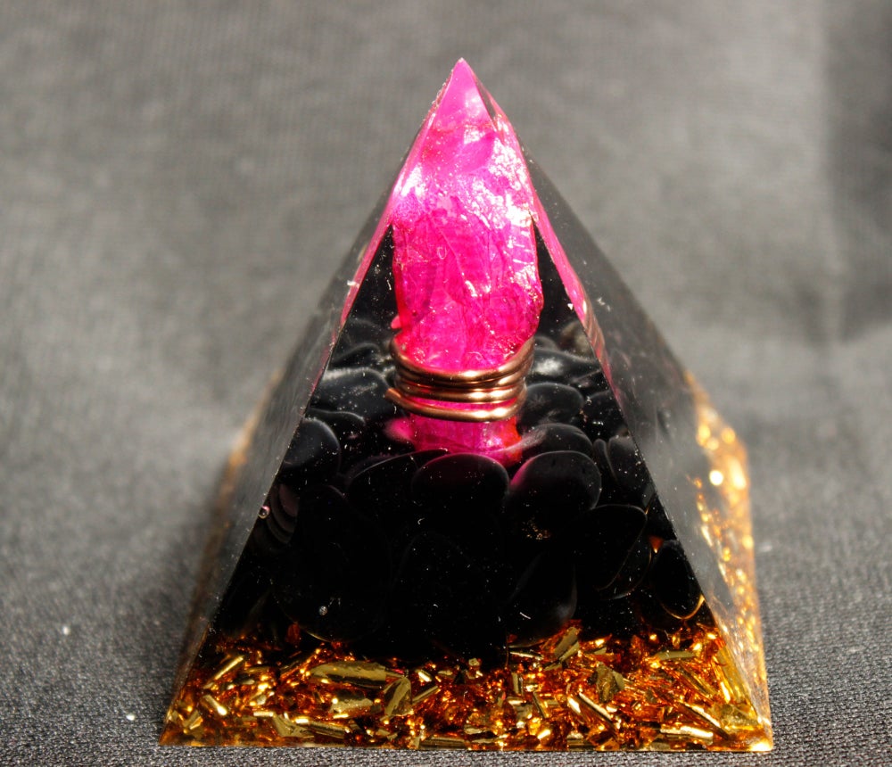 

Orgone Pyramid Chakra - Obsidian, 501 Original