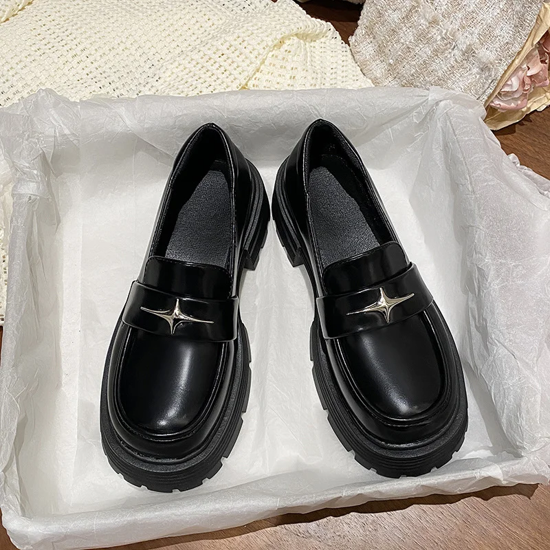 Uveng Uveng Little Leather Shoes Female 2023 New Platform Pine Cake Black Bright Leather With Skirt Jk One Foot Pedal Loafers