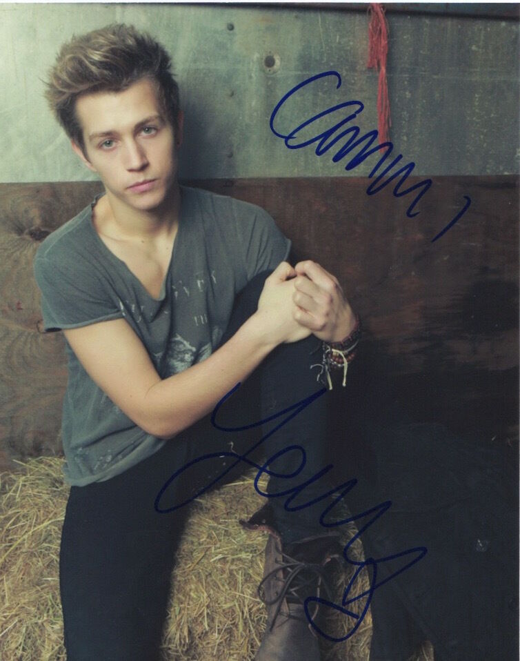 JAMES MCVEY THE VAMPS SIGNED AUTOGRAPHED 8X10 Photo Poster painting UK POP #3