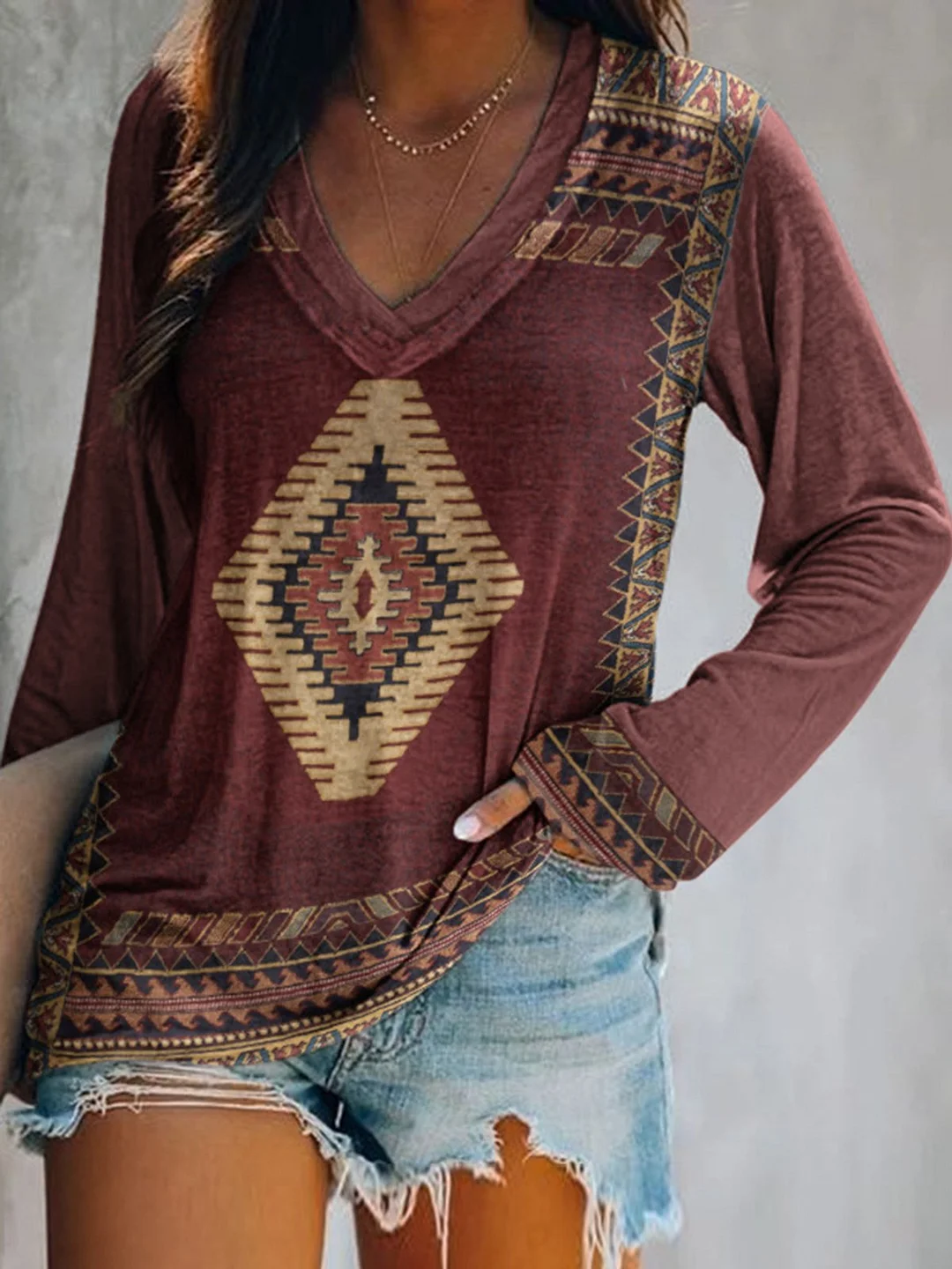 Women's western style AZTEC print V-neck T-shirt