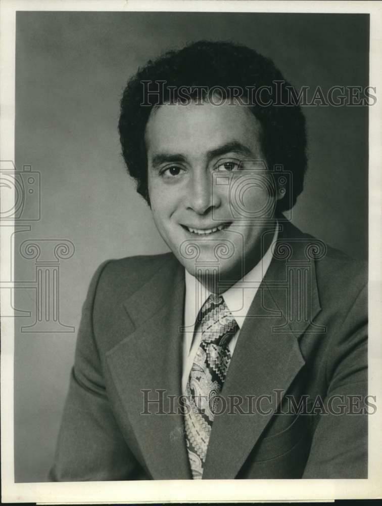 Press Photo Poster painting ABC Sportscaster Al Michaels - sas22912