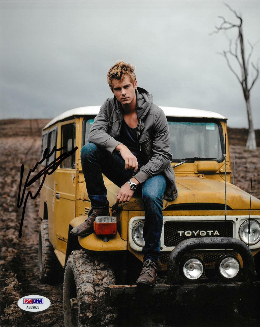 Luke Mitchell Signed Authentic Autographed 8x10 Photo Poster painting PSA/DNA #AB39623