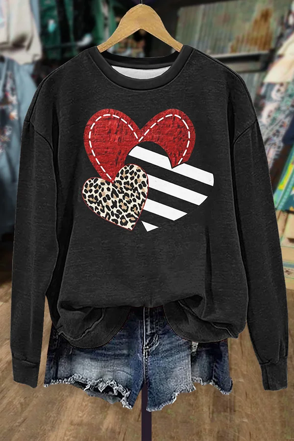 Chic Heart Print Sweatshirt