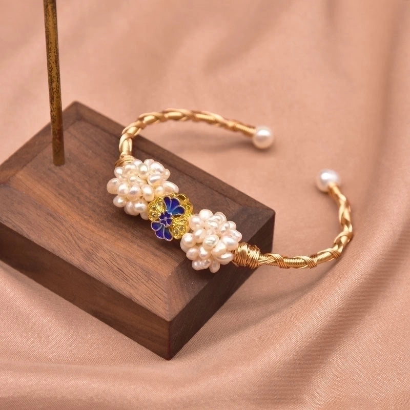 Retro Flower Copper Plating Inlay 18K Gold Plated Pearl Bangle