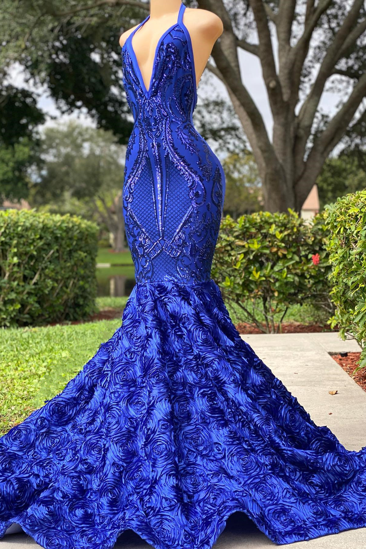 Fabulous Royal Blue V-Neck Prom Dress Mermaid Sequins Rose Bottom - lulusllly