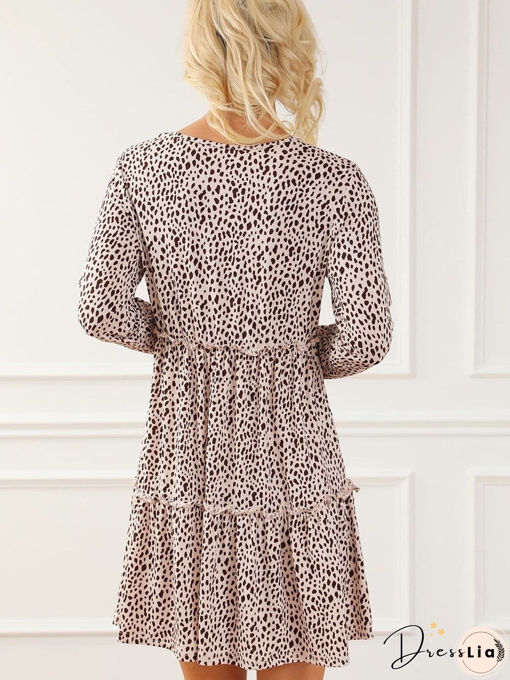 Feminine Floral Dress with V-Neck