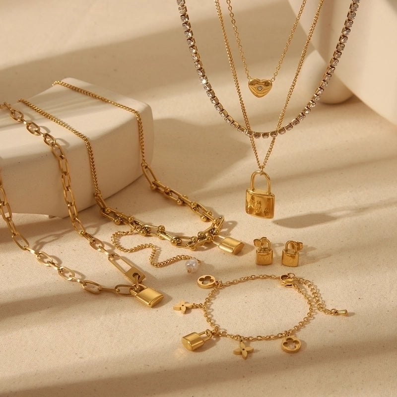 2 Pieces Elegant Luxurious Commute Lock 304 Stainless Steel 18K Gold Plated Horseshoe Buckle Bracelets Ear Studs Necklace