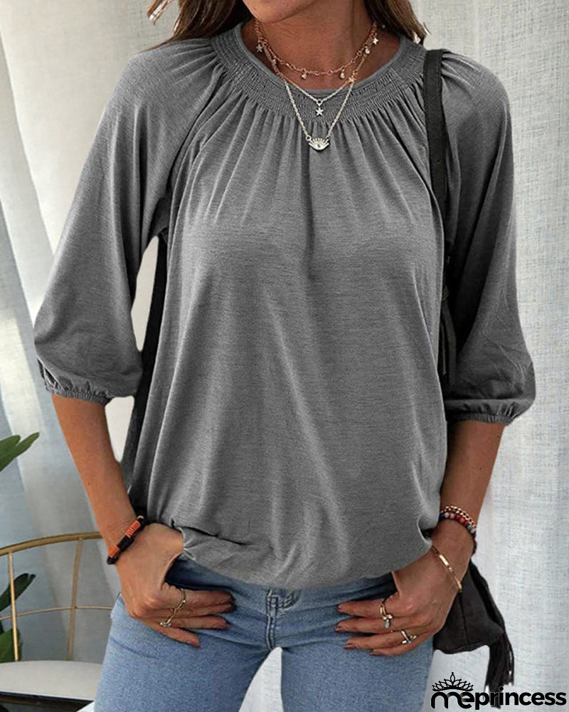 Elegant and lightweight Sweater