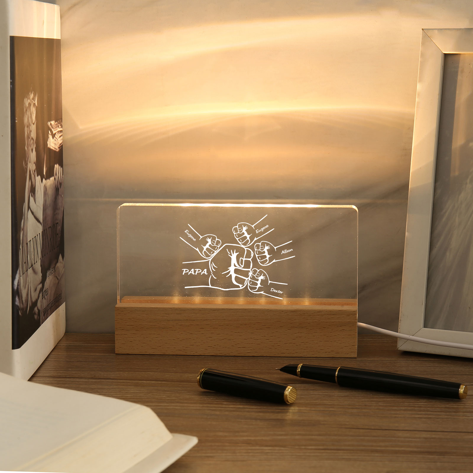 À mon Papa/Papi- Lampe de chevet LED Poings 5 Prénoms Personnalisés