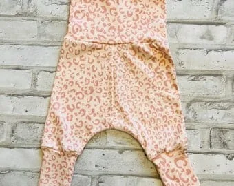 Pornhint Baby Harem pants; Toddlers pants; Grow-with-me pants; Baby joggers; Baby gift; Baby Shower gift; Baby set;