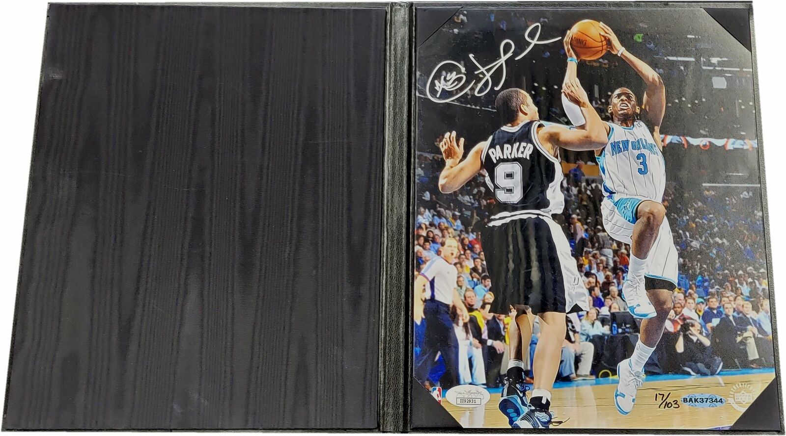 Chris Paul Hand Signed 8x10 Photo Poster painting New Orleans Vs Tony Parker UDA Sticker JSA