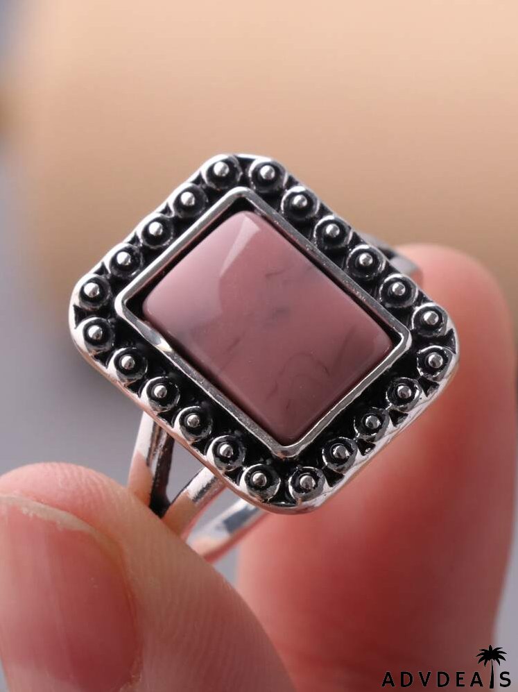 Geometric Decor Vintage Ring