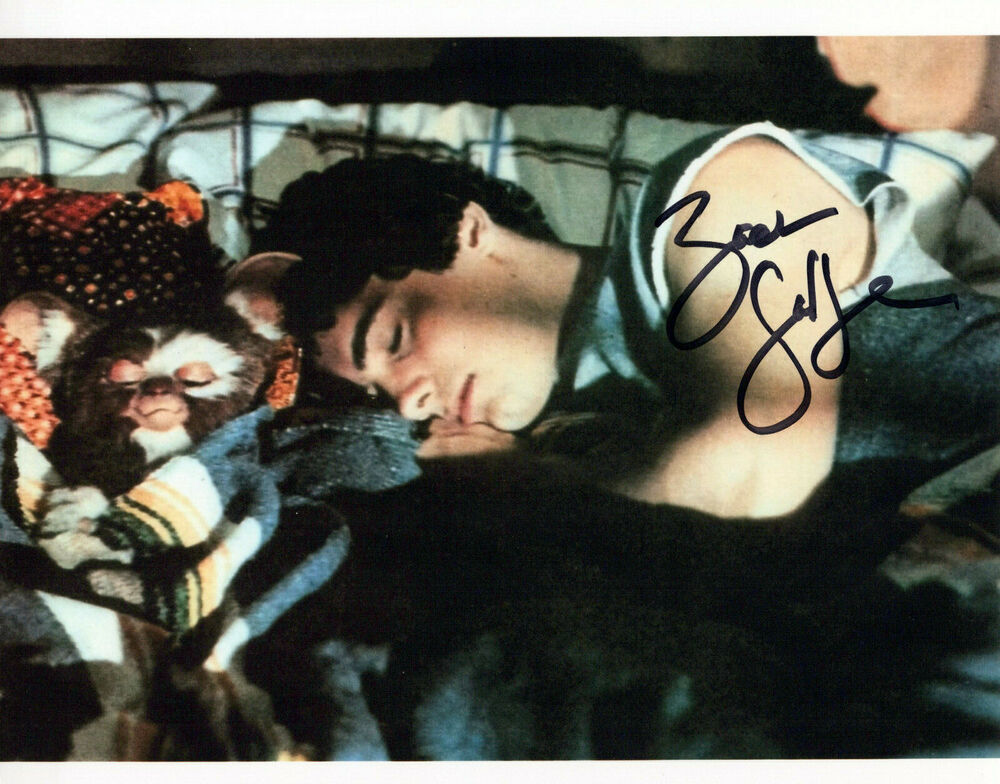 Zach Galligan Gremlins autographed Photo Poster painting signed 8x10 #3 Billy Peltzer