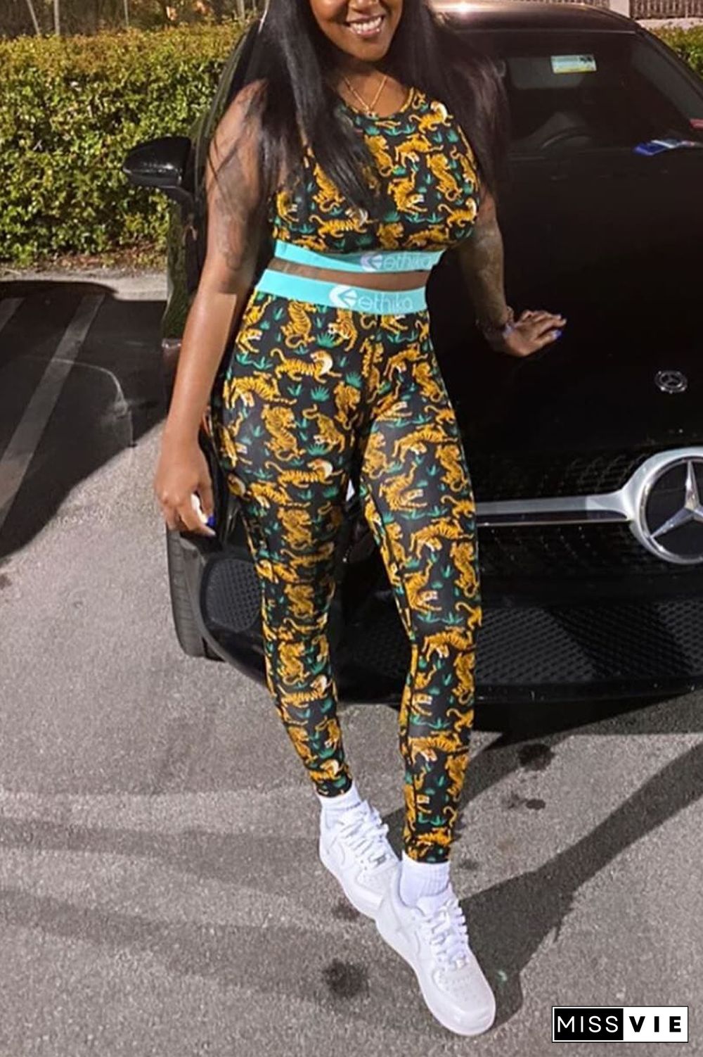 Fashion Sleeveless Top Trousers Print Set