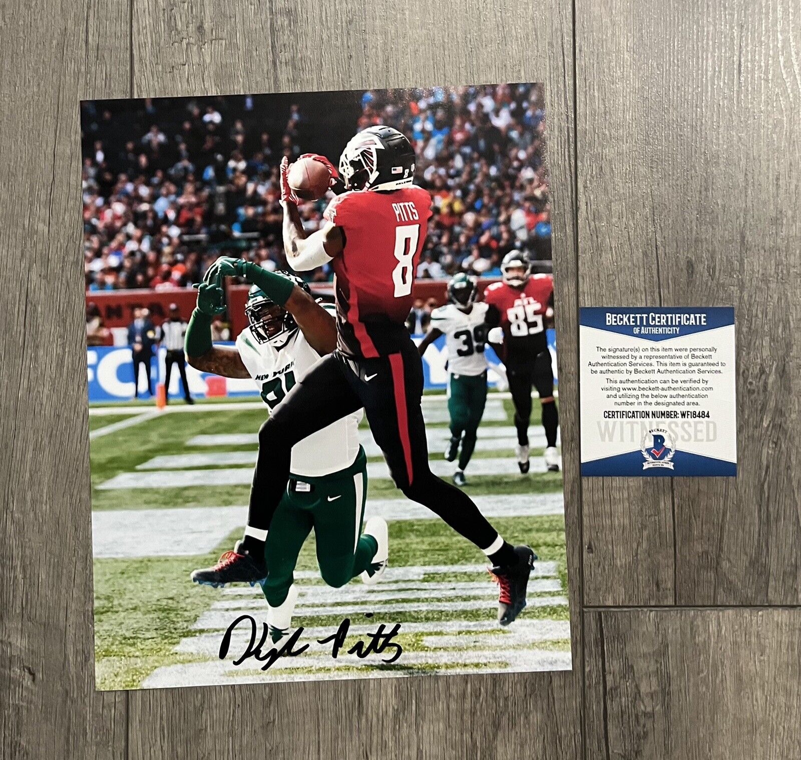 kyle pitts signed autographed 8 x 10 Photo Poster painting beckett coa witness falcons