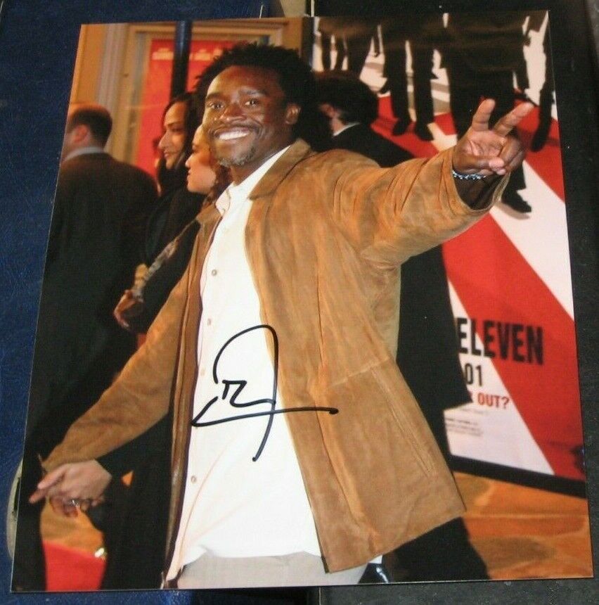 Don Cheadle Iron Man Oceans Eleven Movie Star SIGNED AUTOGRAPHED 8X10 Photo Poster painting COA