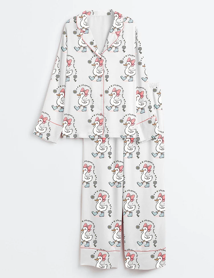 Women&rsquo;s Silly Goose On The Loose Funny Farm Animal Print Long Sleeve Satin Pajama Set