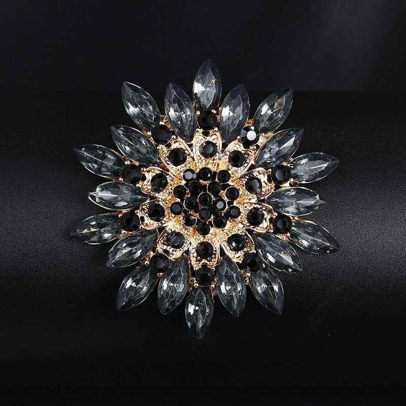 Korean Style Pin Flower Alloy Plating Rhinestones Women’S Brooches