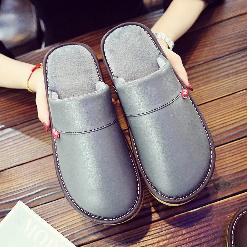 Women's Slippers home shoes 2020 New Winter Ladies Non Slip PU Leather Indoor Slippers for woman Windproof Designer family