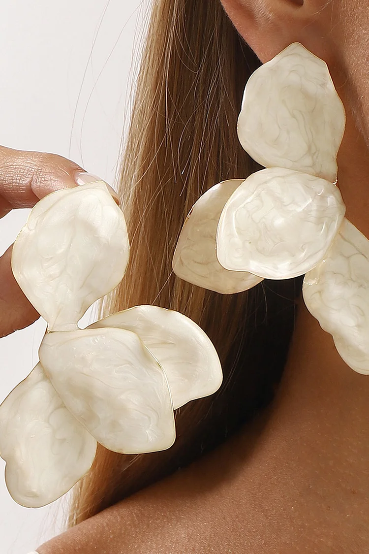 Vacation White Enamel Petal Fashion Earrings 2024 - Xpluswear