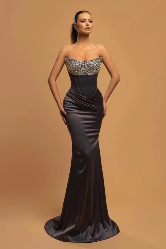 Daisda Charming Black Sleeveless Strapless Pleated Mermaid Prom Dress with Beadings