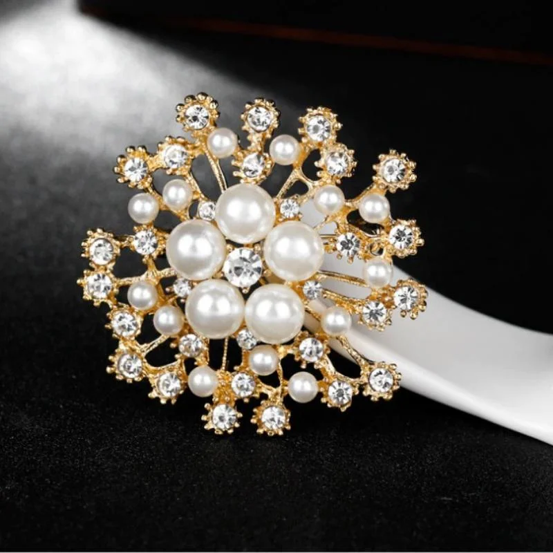 Pearl Flower Rhinestone Brooch Pins