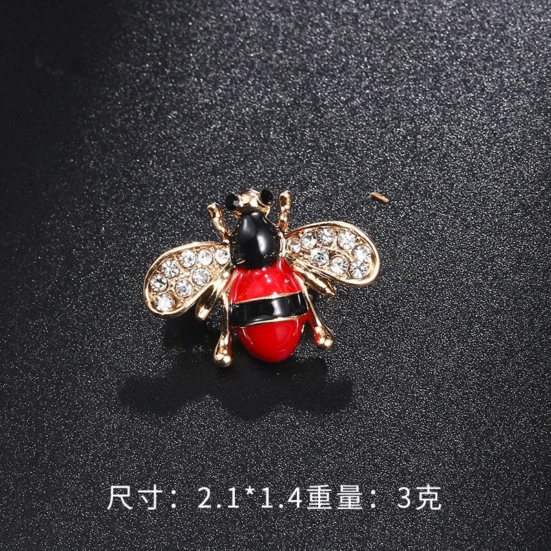 Novelty Pin Triangle Star Bow Knot Alloy Inlay Artificial Pearls Rhinestones Women’S Brooches