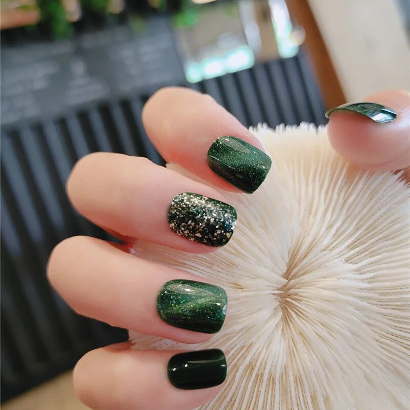 24pcs Aurora Effect Fashionable Detachable Jade Green Flash Diamond Wearable Temperament Finished Fake Nails with Glue D-Nail Inspo