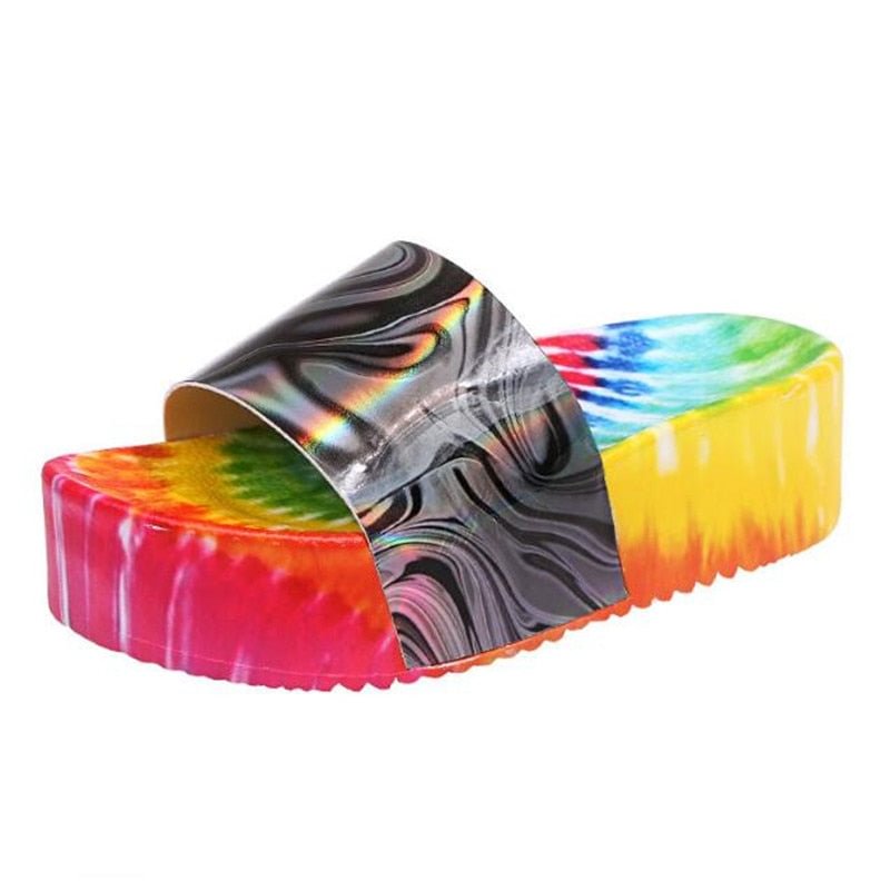 Summer New Fashion Women's Comfortable Lightweight Rainbow Color Slippers Slides Ladies Thick Bottom Women Female Beach Shoes