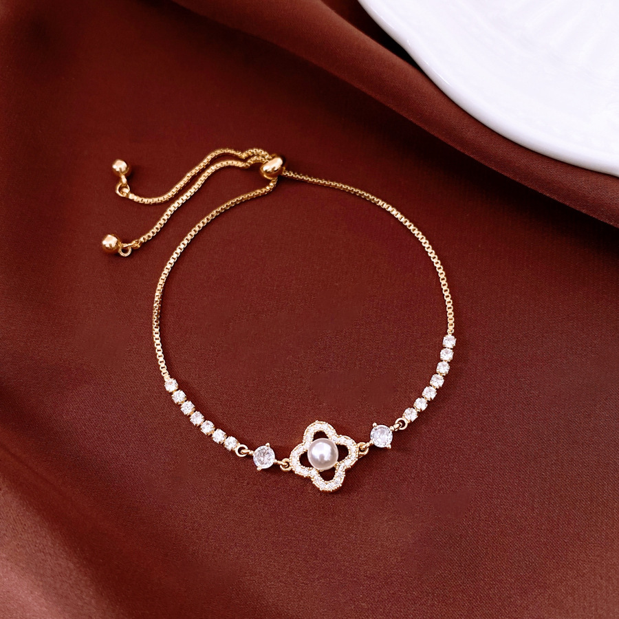 18k gold plated pearl flower pendant bracelet luxurious and versatile minimalist style fashionable and elegant women's jewelry