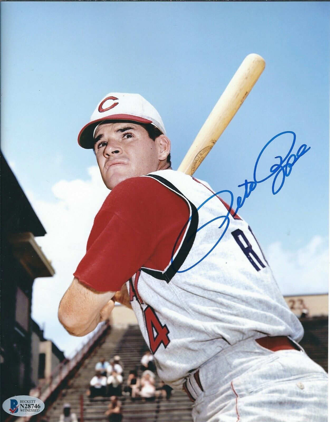 Autographed 8x10 PETE ROSE Cincinnati Reds Photo Poster painting - Beckett Witness COA