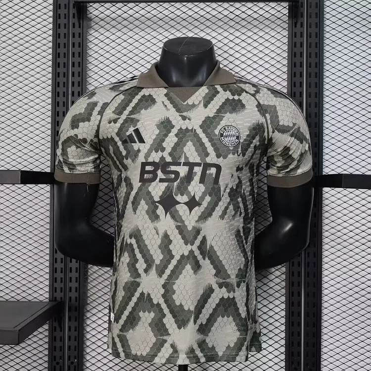 2025-26-FC Bayern Special Edition-Player Edition