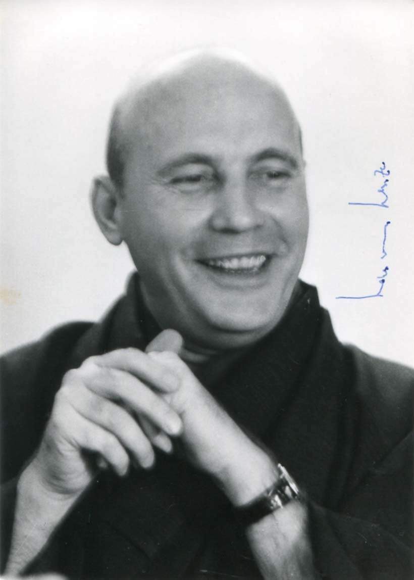 COMPOSER Hans Werner Henze autograph, signed Photo Poster paintinggraph