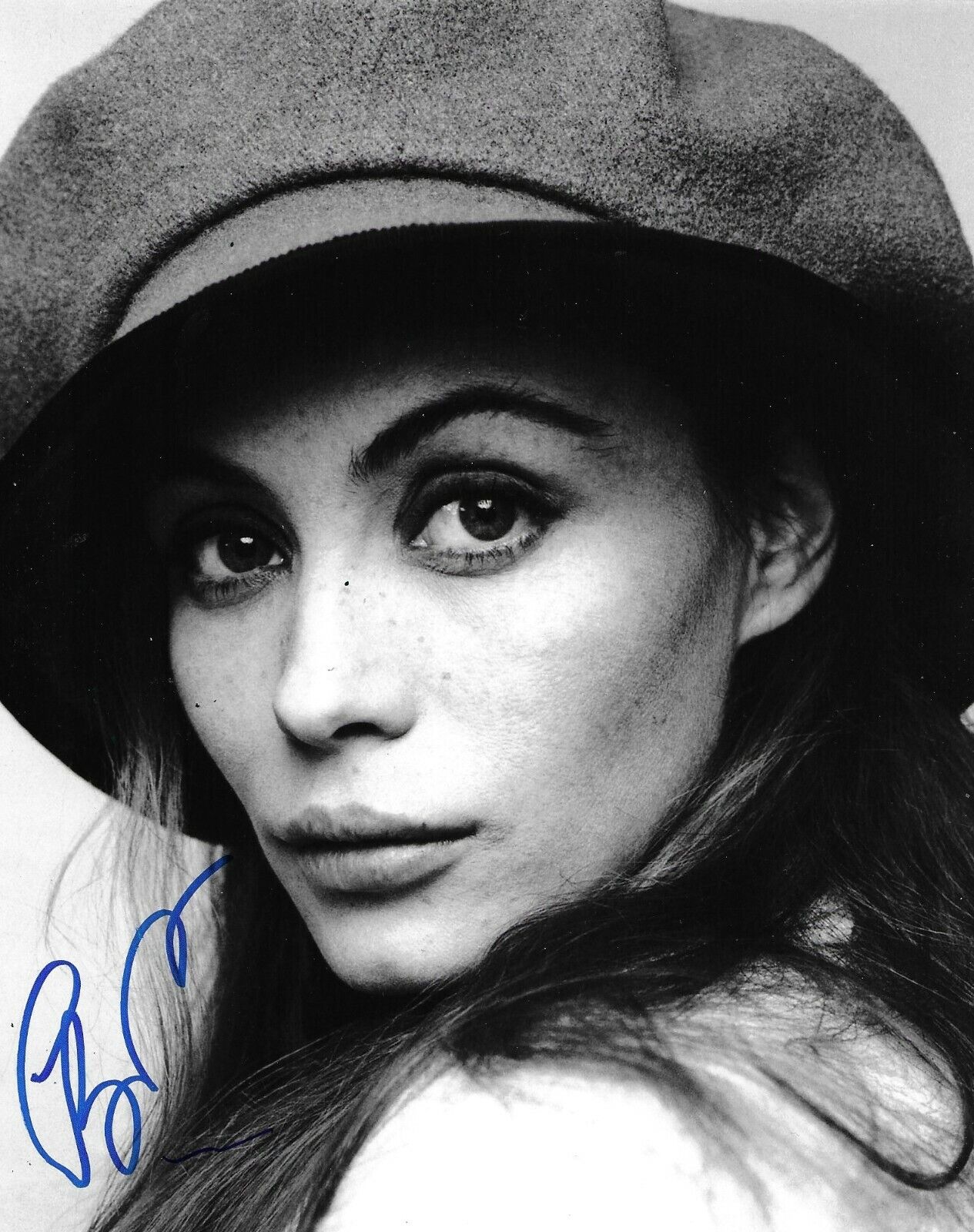 Emmanuelle Beart Signed 10x8 Photo Poster painting AFTAL