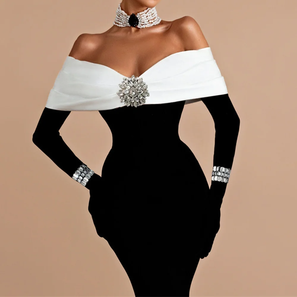 Elegante e sexy abito lungo monospalla con schiena scoperta e diamanti
