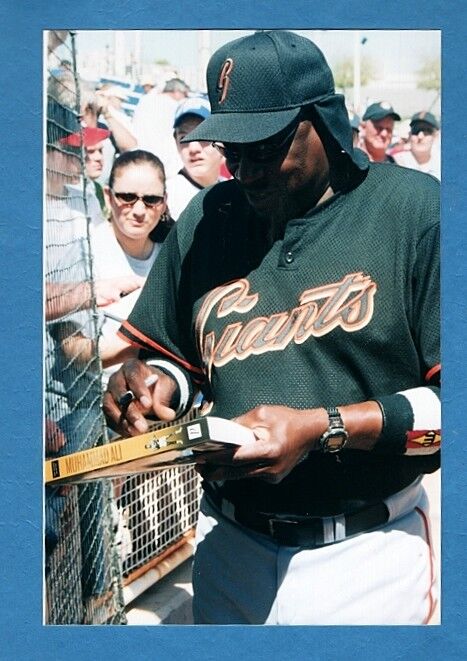 2002 DUSTY BAKER-SAN FRANCISCO GIANTS 4X6 COLOR Photo Poster painting-NEAR MINT