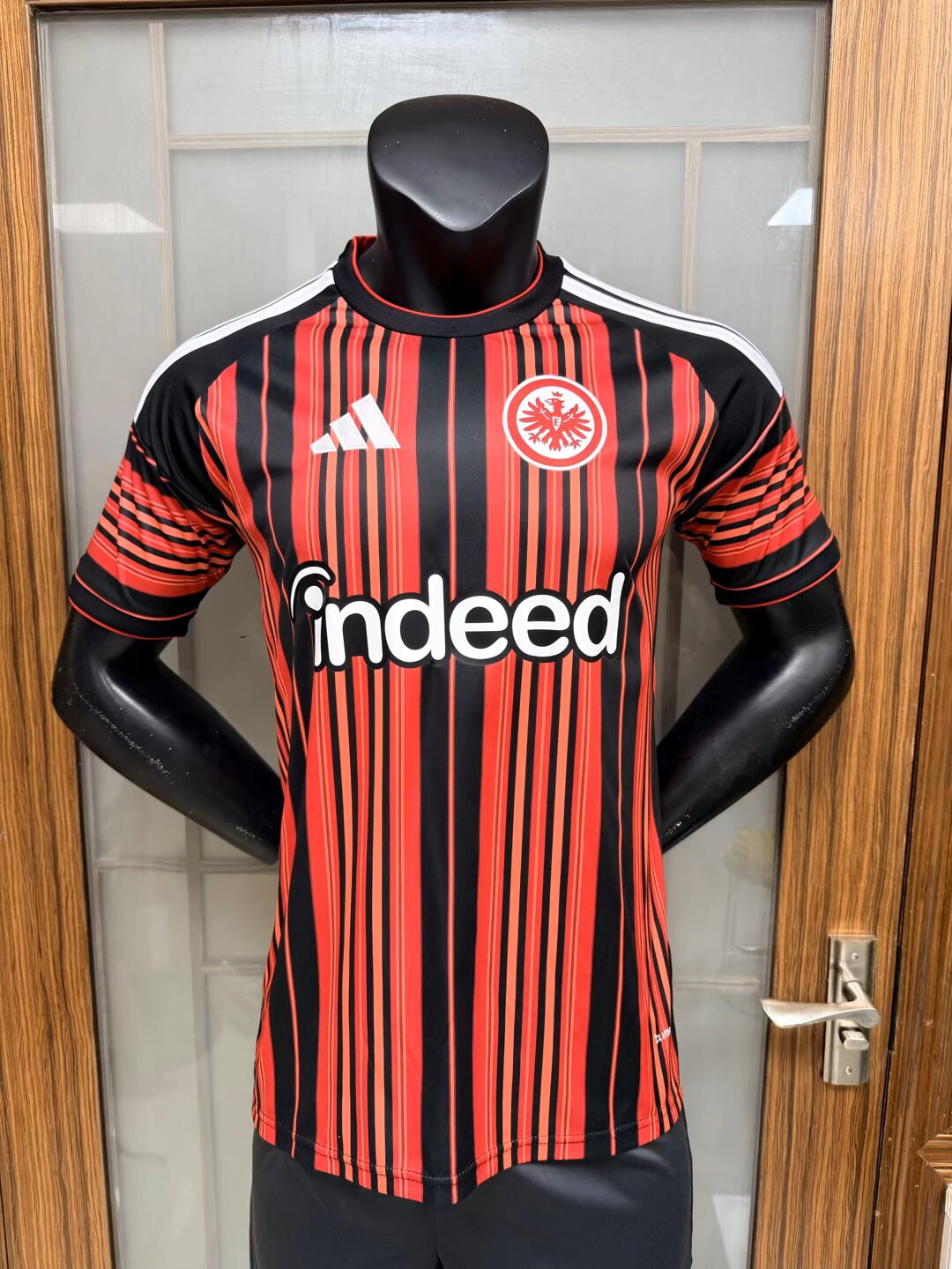 2026/2027 Frankfurt Home Football Jersey 1:1 Thai Quality