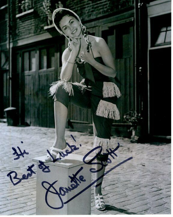 JANETTE SCOTT Signed Autographed Photo Poster painting