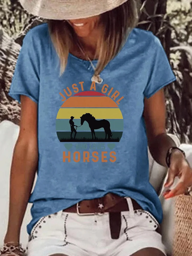 Just a girl who love horses Village life Raw Hem Tee