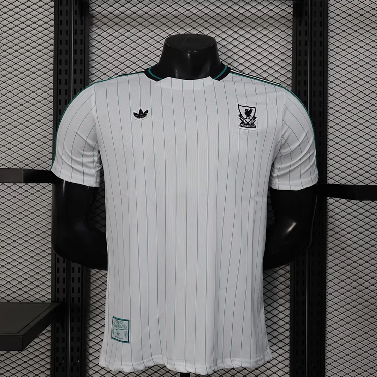 25/26 Liverpool Casual T-shirt Player Edition