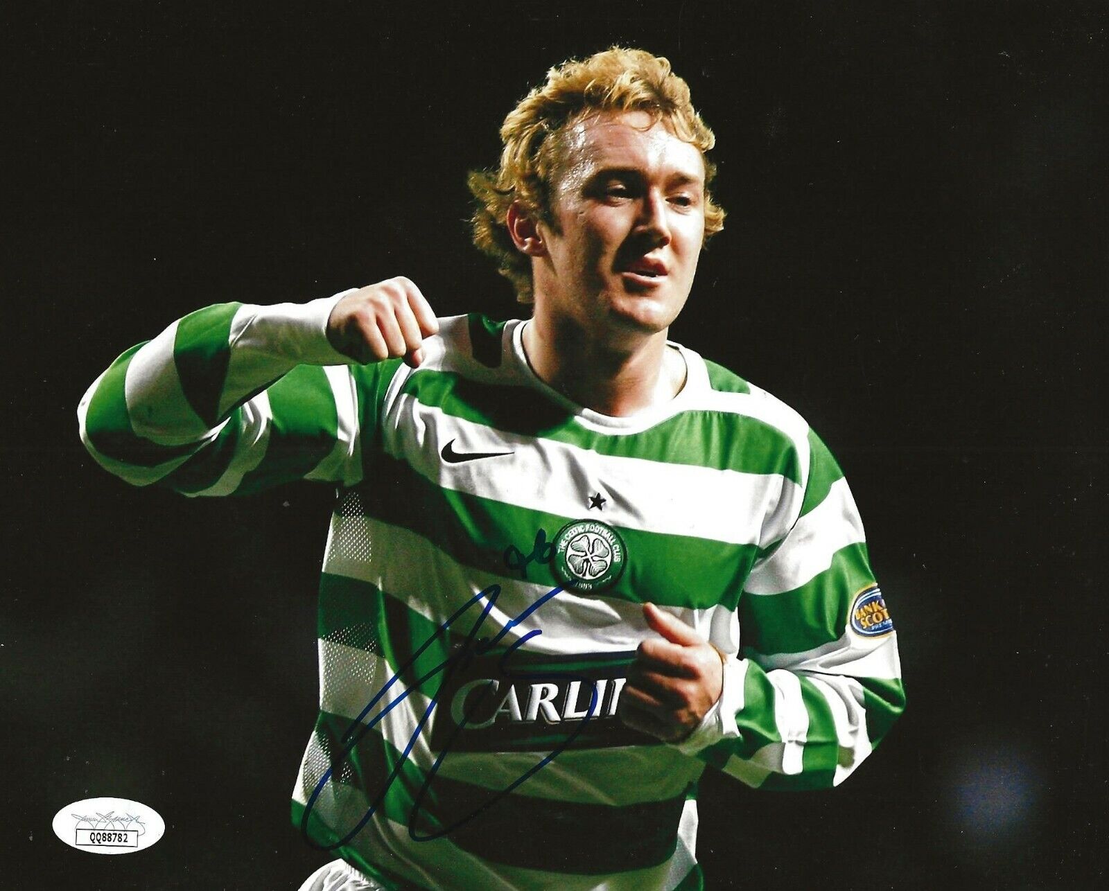 Aiden McGeady Ireland signed Celtic F.C. Soccer 8x10 Photo Poster painting autographed JSA