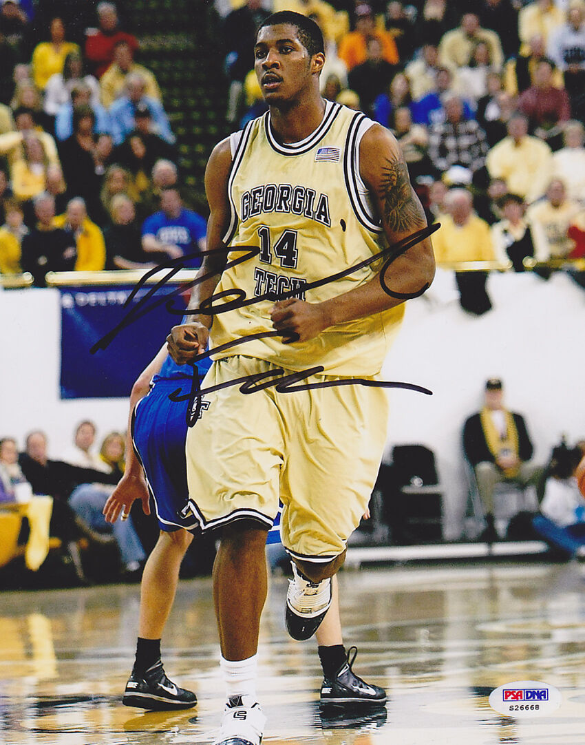 Derrick Favors SIGNED 8x10 Photo Poster painting Georgia Tech PSA/DNA AUTOGRAPHED