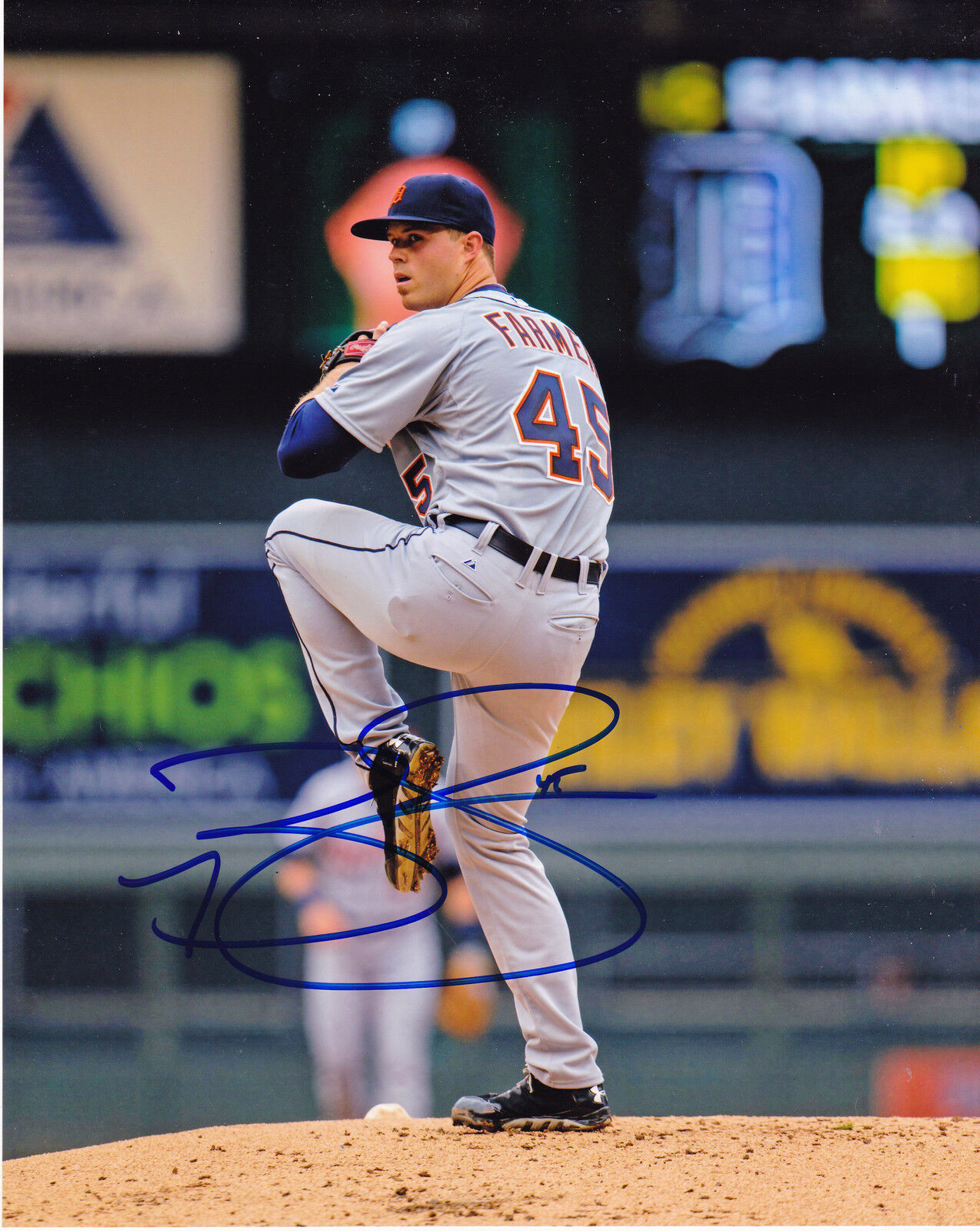 BUCK FARMER DETROIT TIGERS ACTION SIGNED 8x10