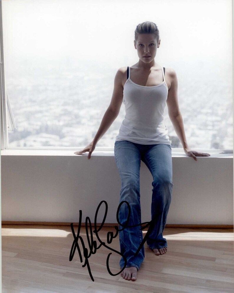Kiele Sanchez Signed Autographed Glossy 8x10 Photo Poster painting - COA Matching Holograms