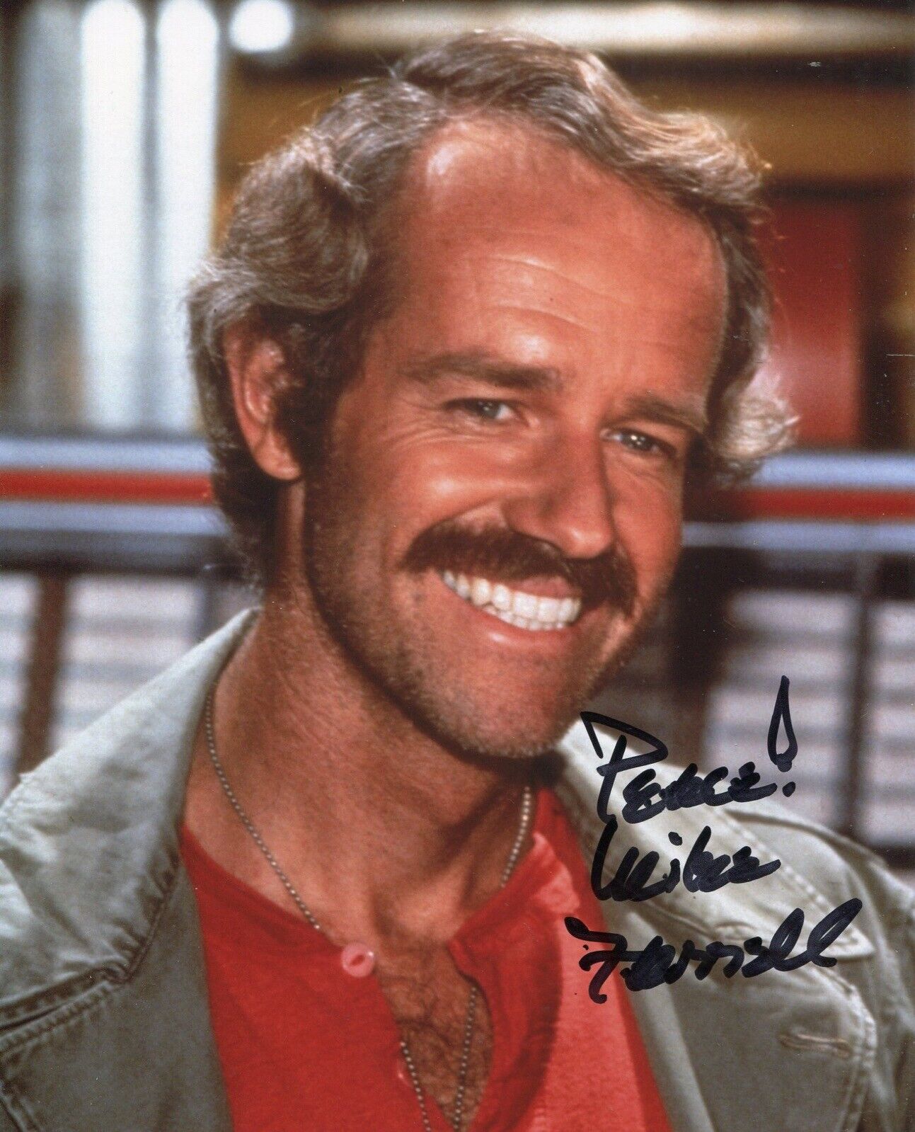 Mike Farrell signed B.J Hunnicutt MASH comedy Photo Poster painting UACC DEALER