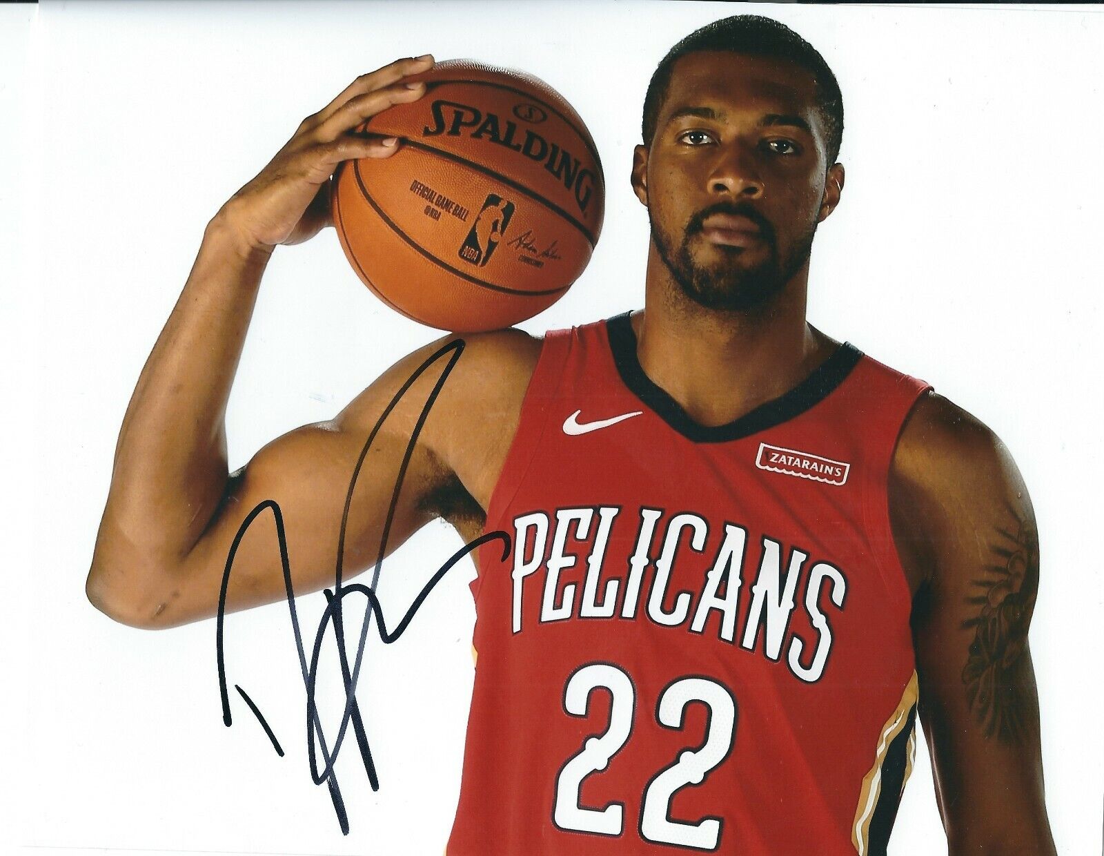 Signed 8x10 DERRICK FAVORS New Orleans Pelicans Autographed Photo Poster painting w/COA