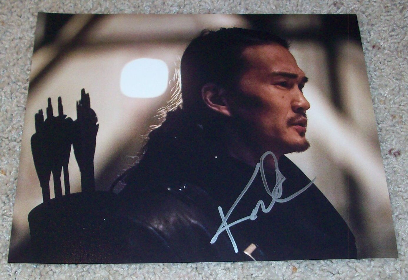 KARL YUNE SIGNED AUTOGRAPH AAROW 8x10 Photo Poster painting w/EXACT PROOF