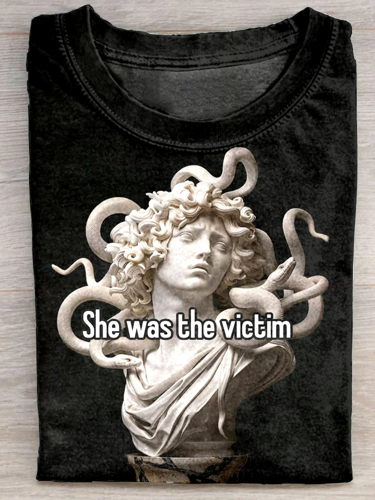 Eagerlys  She Was The Victim T-shirt Eagerlys